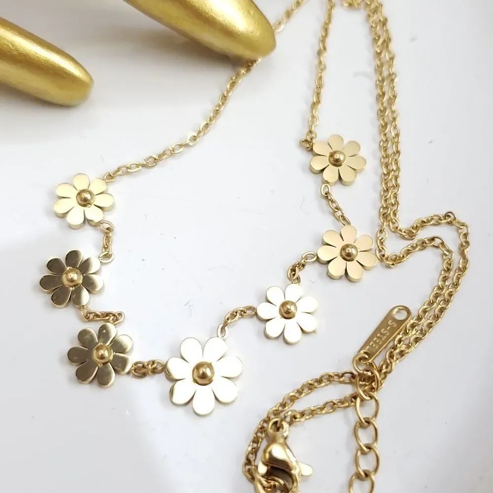 Free People Daisy Creation Necklace